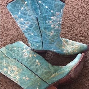 Women’s boots